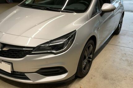 Opel Astra 98.518 km 11.950 € Düsseldorf 40231
