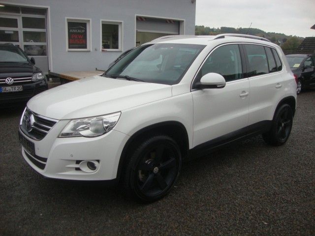 VW Tiguan 203.000 km 5.250 € Engelskirchen-Loope 51766