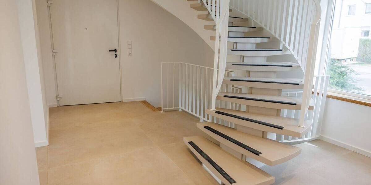 Einfamilienhaus Leverkusen Schlebusch - 8 Zimmer, 370 m&sup2;, 1.599.000&euro; | Angebot:26926981