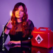 Lara Ermer - Leicht entflammbar 21.03.2026 Kabarett Niedermair