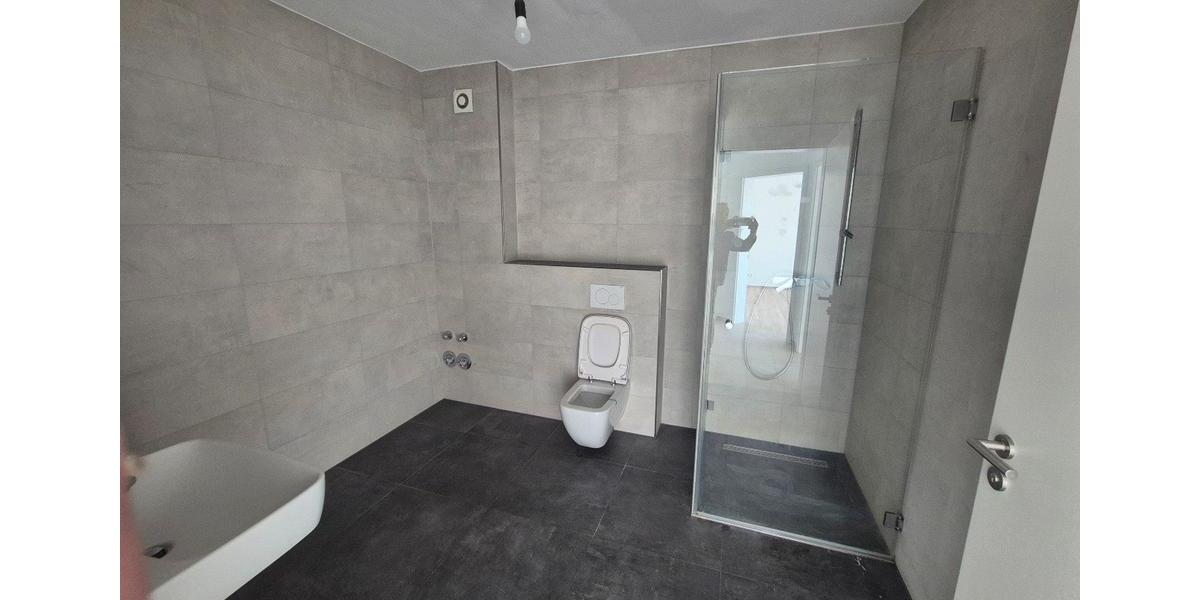 Etagenwohnung Leverkusen Schlebusch - 2 Zimmer, 68 m&sup2;, 1.270&euro; | Angebot:26632831