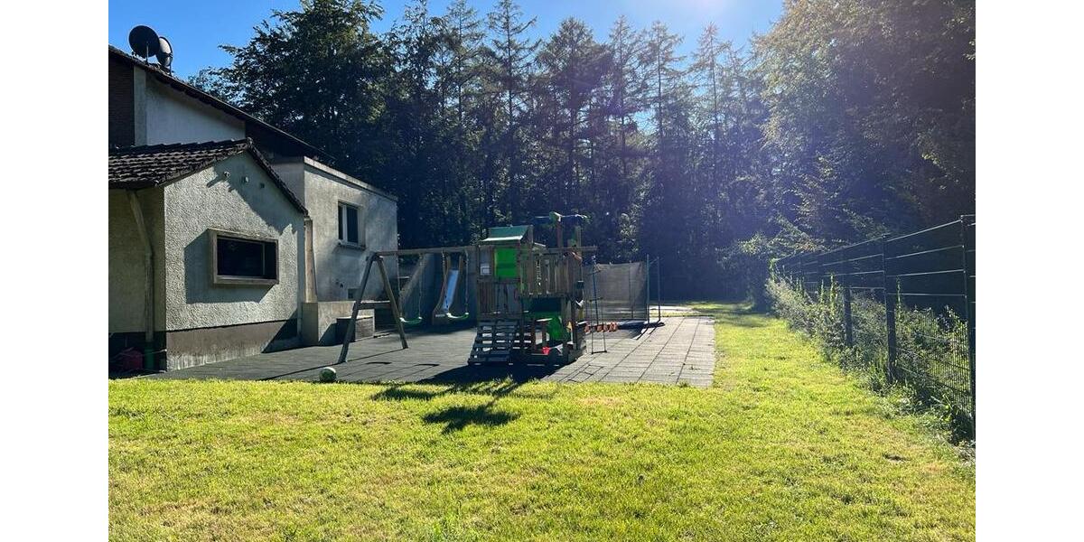 Einfamilienhaus Düsseldorf Stadtmitte - 5 Zimmer, 180 m&sup2;, 580.000&euro; | Angebot:25792432