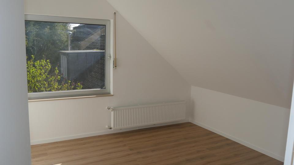 Einfamilienhaus Ratingen Homberg - 6.5 Zimmer, 145 m&sup2;, 2.025&euro; | Angebot:26162644
