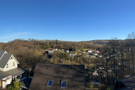 Exklusive Dachgeschosswohung mit Loggia zum Erstbezug zimmer