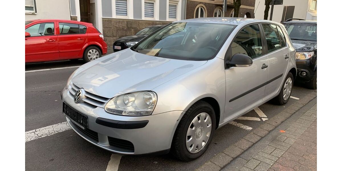 VW Golf 92.000 km 4.450 &euro; Bergisch Gladbach 51465
