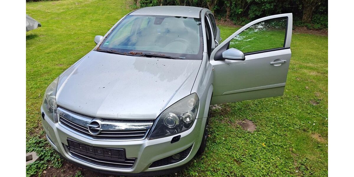 Opel Astra 199.627 km 1.999 &euro; Leverkusen 51371