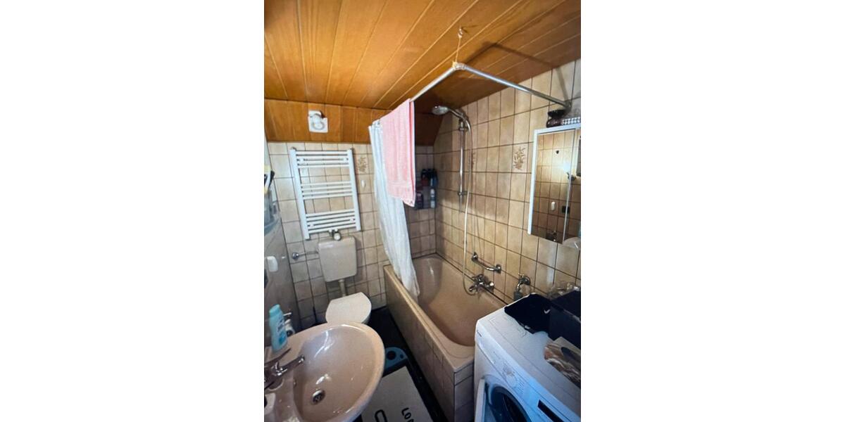 Mehrfamilienhaus, Wohnhaus Radevormwald - 6 Zimmer, 155 m&sup2;, 145.000&euro; | Angebot:26504735