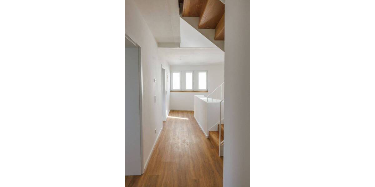 Einfamilienhaus Leverkusen Schlebusch - 8 Zimmer, 370 m&sup2;, 1.599.000&euro; | Angebot:26926981