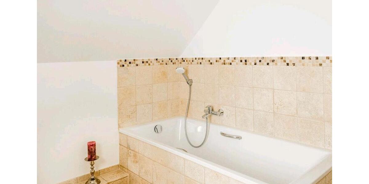 Dachgeschoßwohnung Remscheid Remscheid-Süd - 2 Zimmer, 54 m&sup2;, 990&euro; | Angebot:26413486