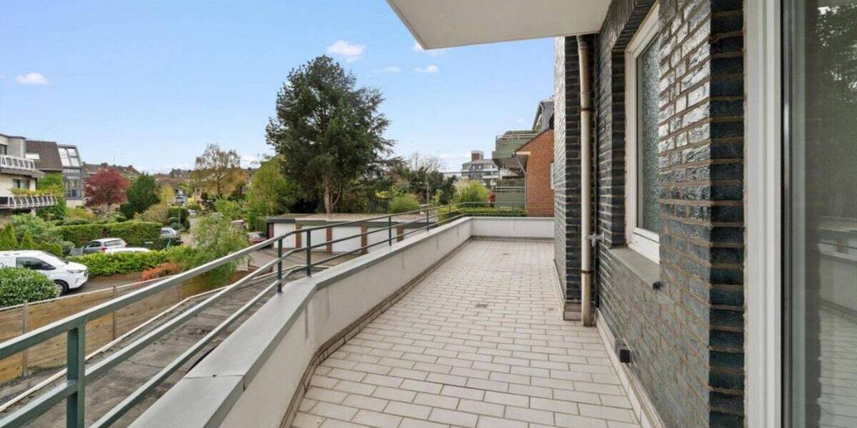 Etagenwohnung Düsseldorf Lierenfeld - 3 Zimmer, 85 m&sup2;, 1.300&euro; | Angebot:26866304