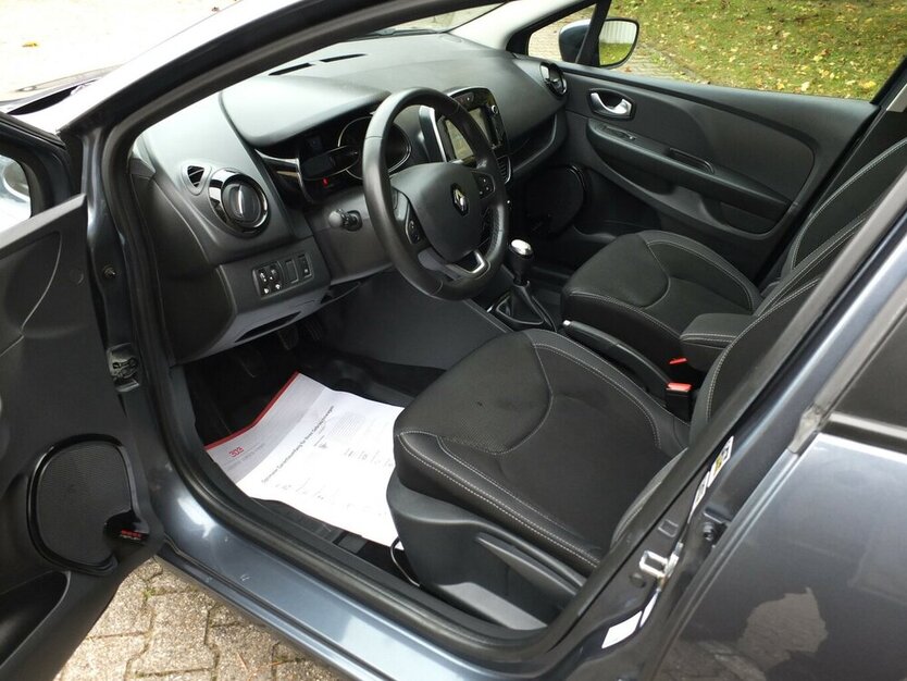 Renault Clio GT EXPRESSION NAVI PARCTRONIC START-STOP 118.021 km 8.904 € Köln 50858