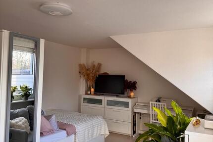 1-Zimmer-Dachgeschosswohnung in Bergisch Gladbach-Hebborn 1 zimmer