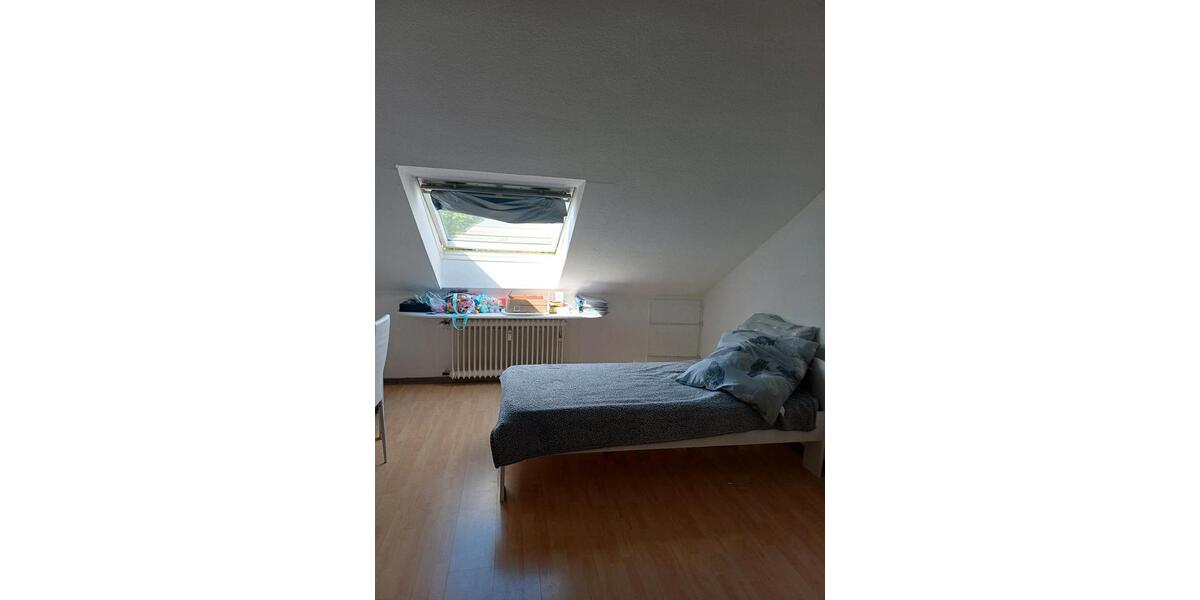 Dachgeschoßwohnung Mettmann - 3 Zimmer, 68 m&sup2;, 1.000&euro; | Angebot:26237010