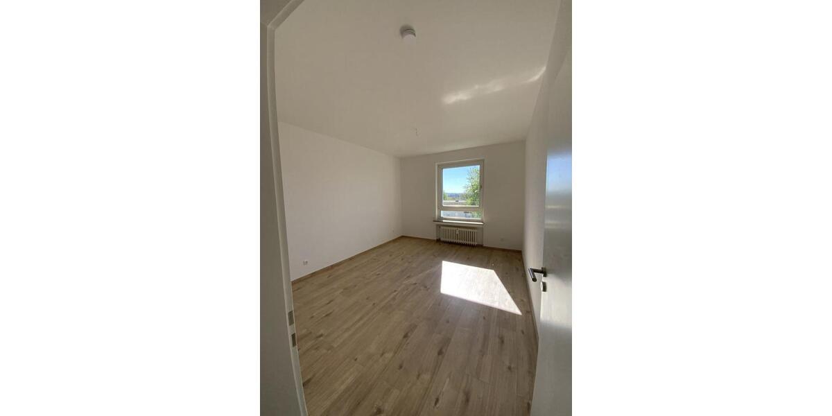 Etagenwohnung Remscheid Gemarkung Bergisch Born - 2 Zimmer, 58 m&sup2;, 429&euro; | Angebot:26270293