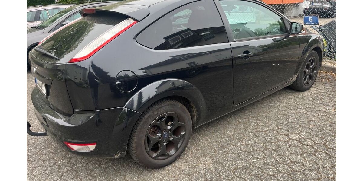 Ford Focus 250.000 km 3.200 &euro; Leverkusen 51375