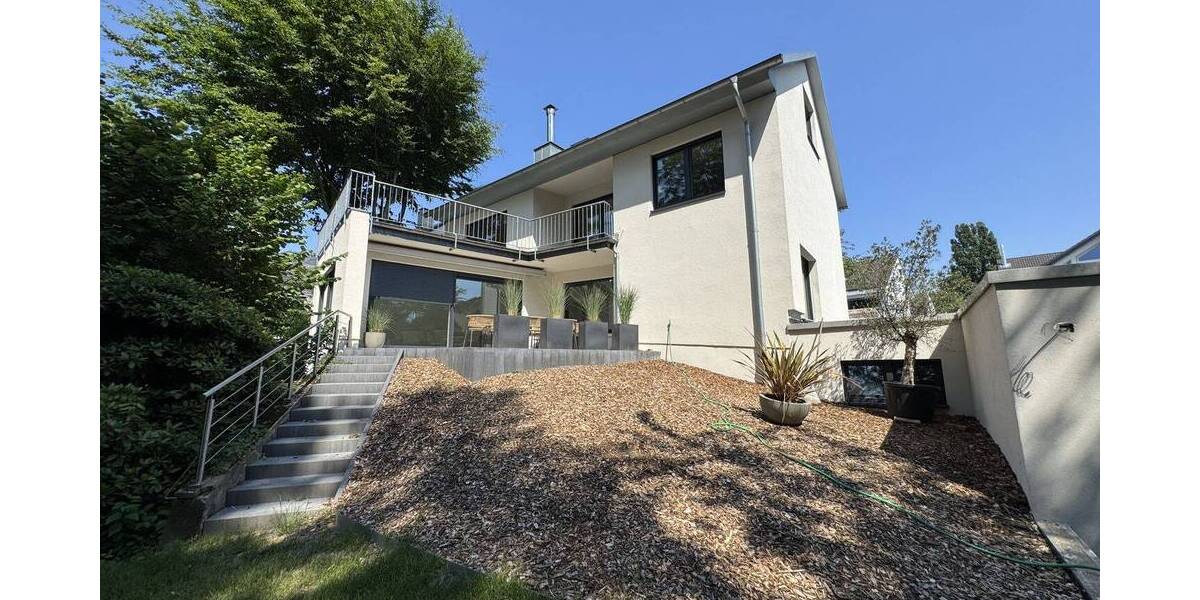 Einfamilienhaus Leverkusen Schlebusch - 8 Zimmer, 370 m&sup2;, 1.599.000&euro; | Angebot:26926981
