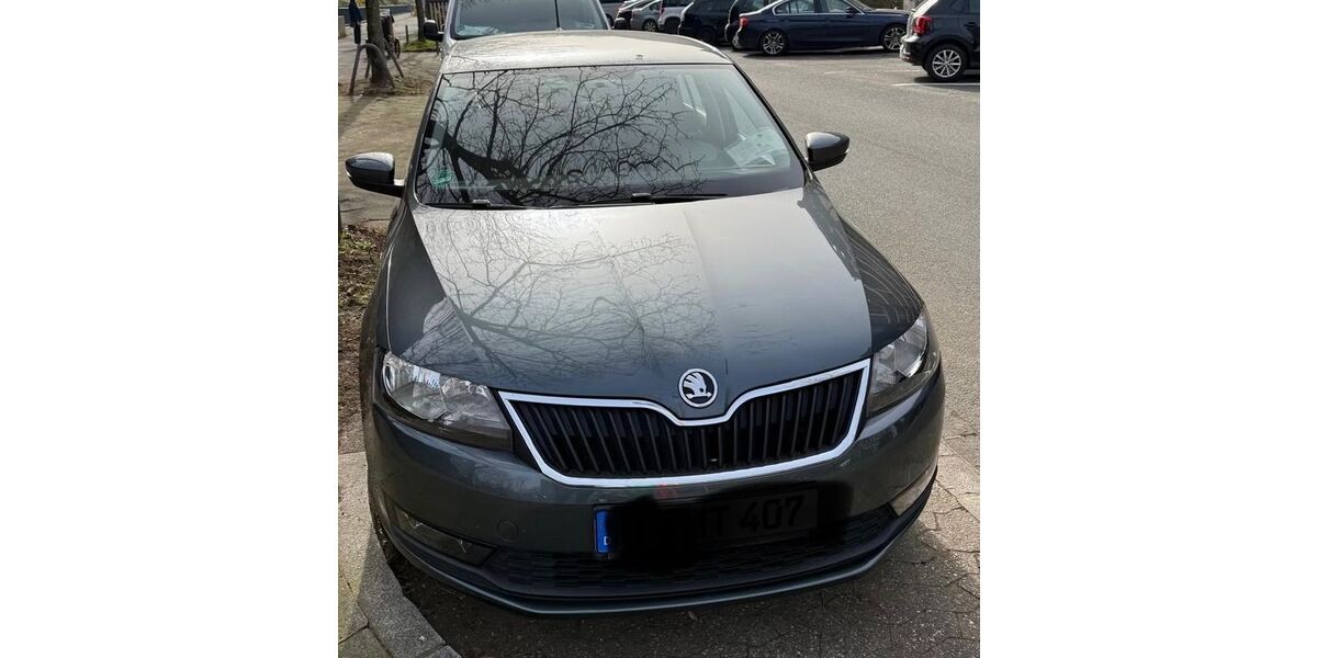 Skoda Rapid 47.300 km 11.500 &euro; Düsseldorf 40476