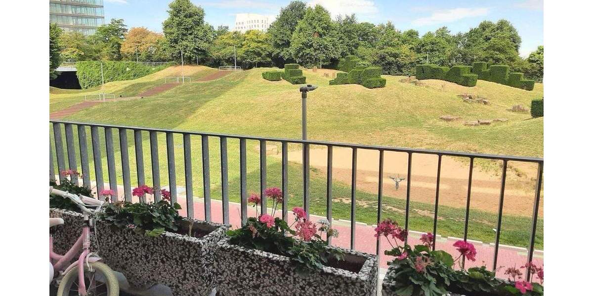 Schicke 3 Zimmer-Wohnung in BestlageNähe Rheinturm 3 zimmer