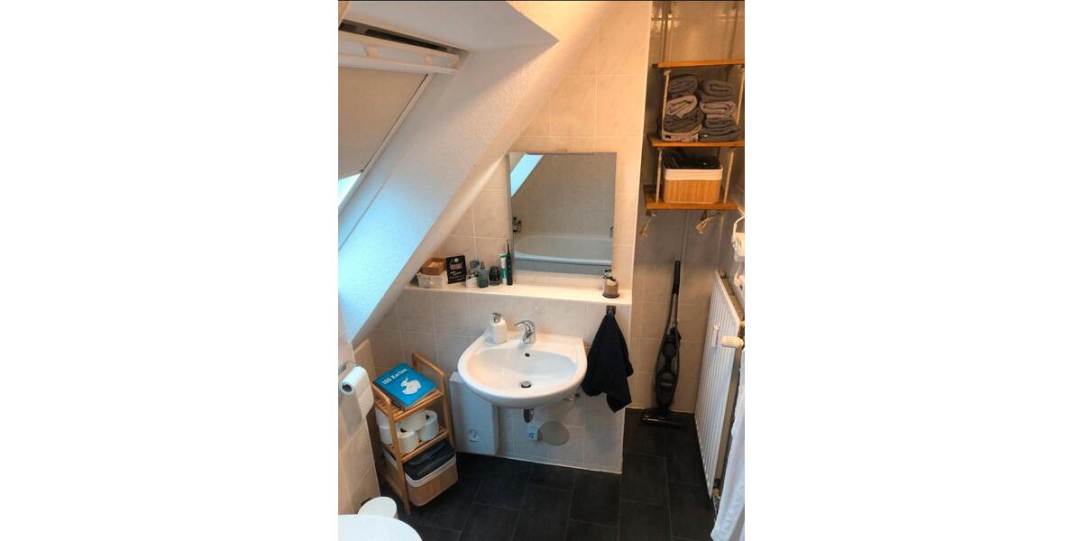 Dachgeschosswohnung mit Dachterrasse in ruhiger Lage 3 zimmer