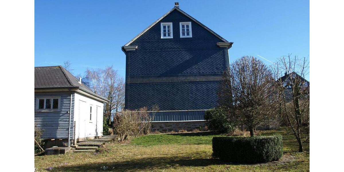 Einfamilienhaus Wermelskirchen - 16 Zimmer, 350 m&sup2;, 3.000&euro; | Angebot:26495527
