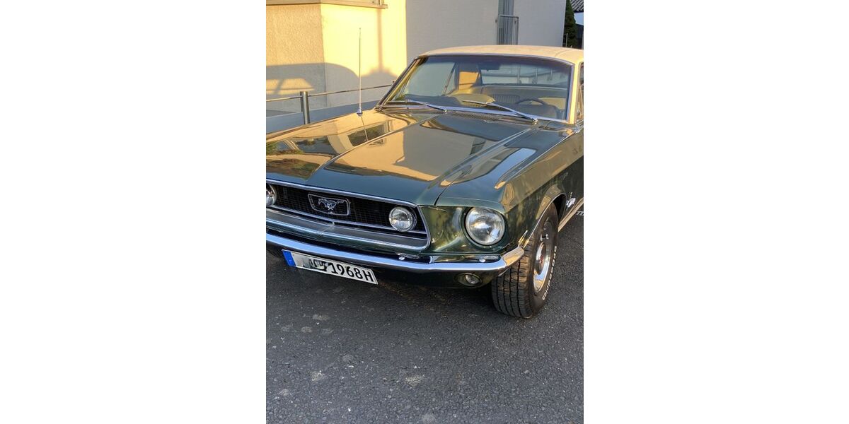 Ford Mustang 731.301 km 36.500 &euro; Bergisch Gladbach 51469