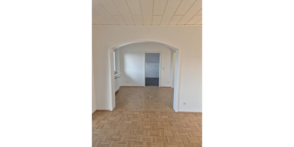 Etagenwohnung Hückeswagen - 4 Zimmer, 100 m&sup2;, 1.100&euro; | Angebot:24829748