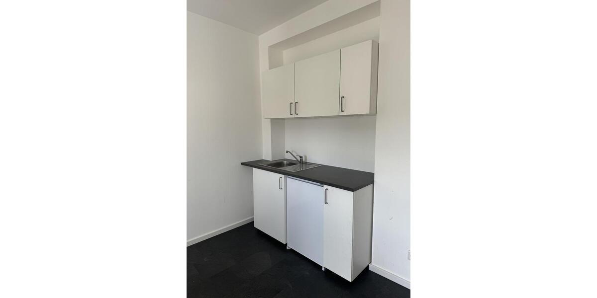 Etagenwohnung Düsseldorf Oberbilk - 1 Zimmer, 30 m&sup2;, 650&euro; | Angebot:25613550