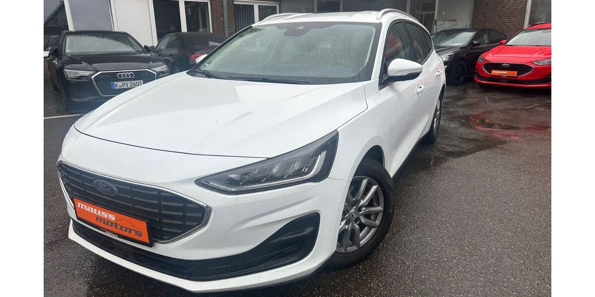 Ford Focus 96.600 km 12.880 &euro; Düsseldorf 40549