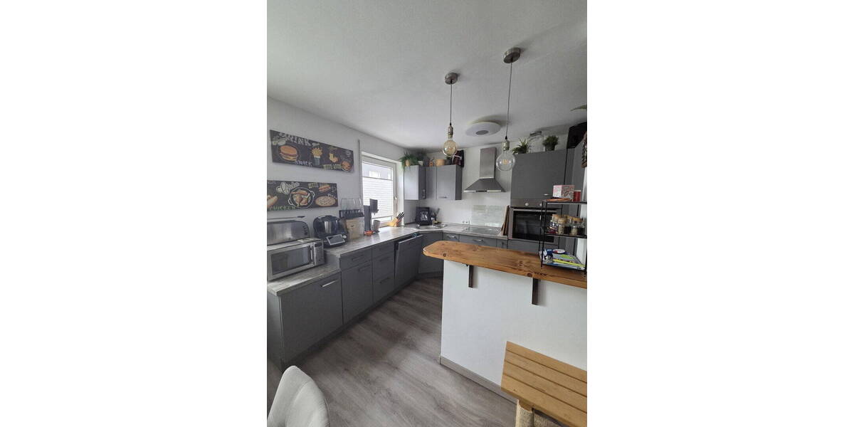 Etagenwohnung Velbert Neviges - 4 Zimmer, 100 m&sup2;, 278.600&euro; | Angebot:26385752