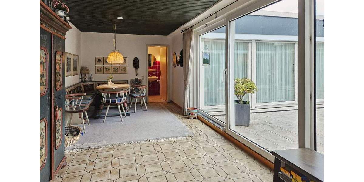 Exklusiver Atrium-Bungalow mit Gartenfläche in begehrter Lage von Sprockhövel-Haßlinghausen 5 zimmer