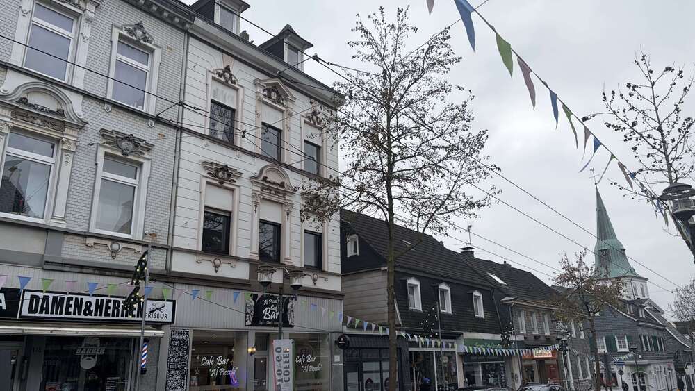 Haus zum Kaufen in Solingen 479.000 € 181.38 m² 7 zimmer