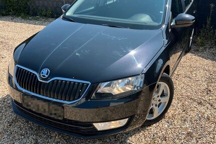 Skoda Octavia 162.098 km 9.399 € Köln 50827