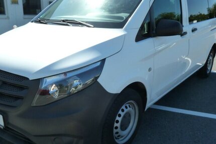 Mercedes Vito 114 CDI Mixto 2x Schiebe5 Sitze Beule