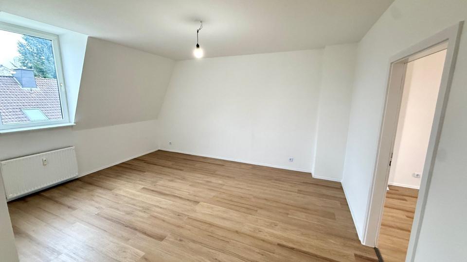 Dachgeschoßwohnung Wuppertal Gemarkung Langerfeld - 3 Zimmer, 84 m&sup2;, 750&euro; | Angebot:25253835