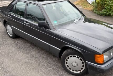 Mercedes-Benz 190 114.000 km 8.995 &euro; Engelskirchen 51766