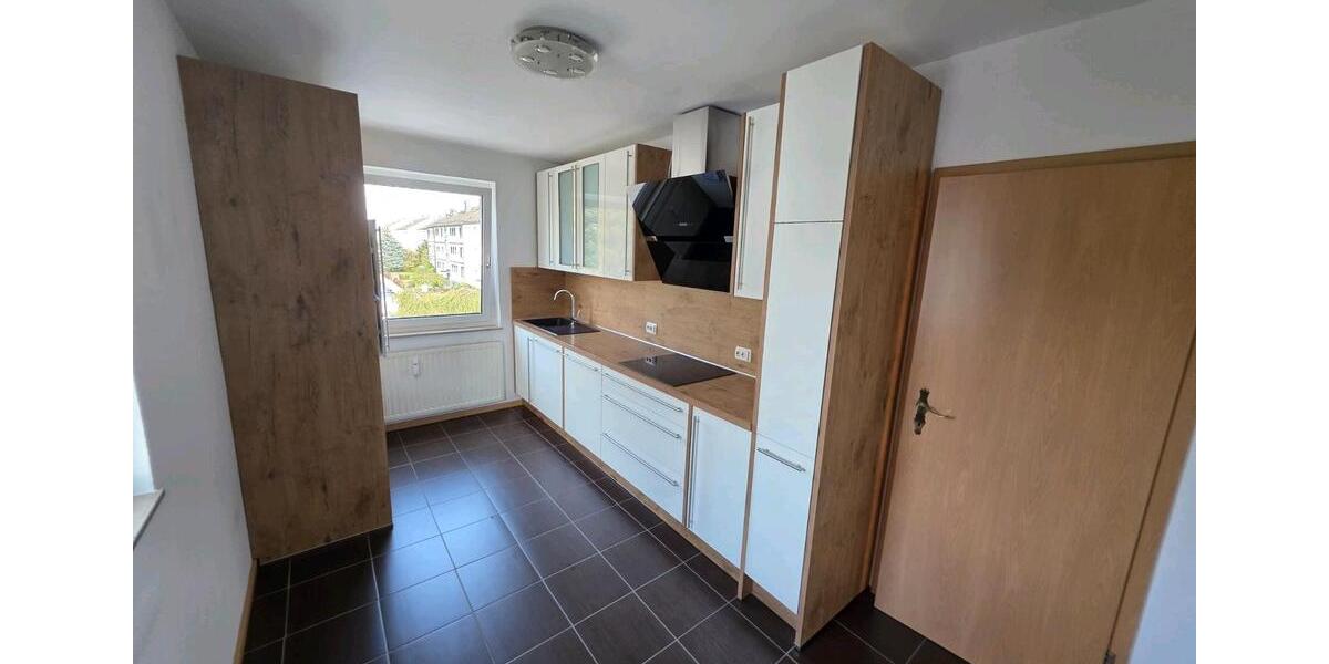 Moderne 2-Zimmer-Wohnung mit Balkon + Küche im Herzen von Dönberg 2.5 zimmer