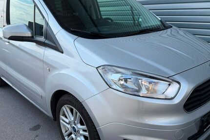 Ford Tourneo Courier 174.965 km 5.990 &euro; Wuppertal 42285