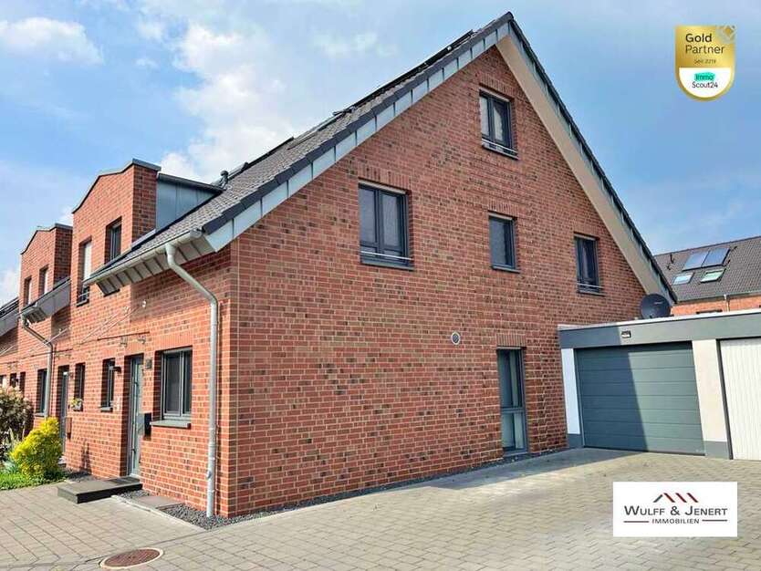 Haus zum Mieten in Langenfeld (Rheinland) 2.095 € 132 m²