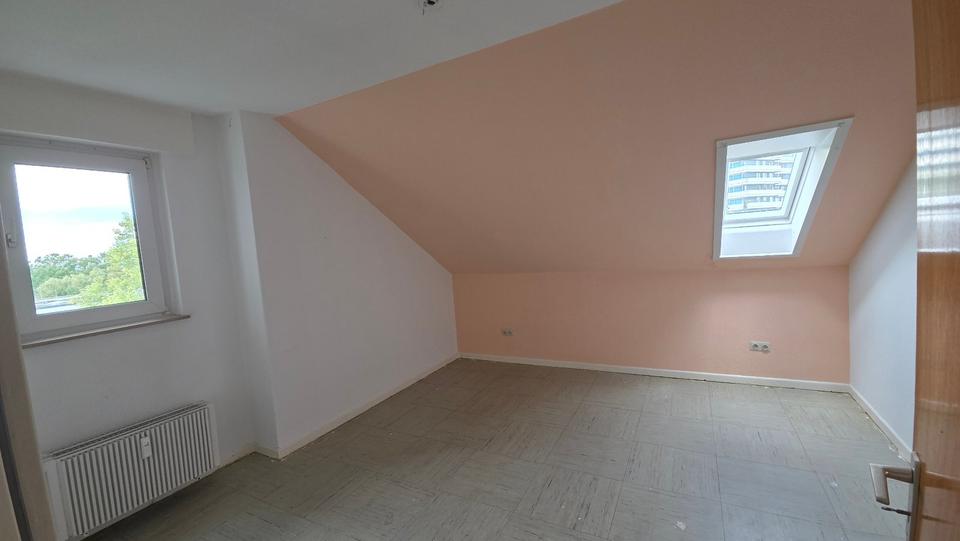 Dachgeschoßwohnung Hagen - 2.5 Zimmer, 66 m&sup2;, 350&euro; | Angebot:25545619