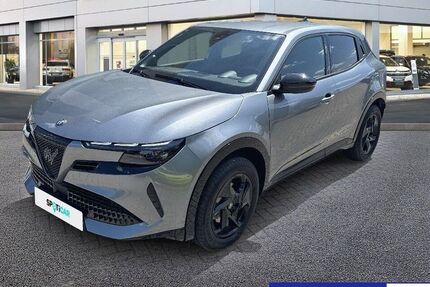 Alfa Romeo Junior 4.980 km 32.888 € Düsseldorf 40472