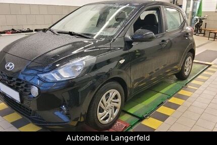 Hyundai i10 49.284 km 9.890 &euro; Wuppertal 42389