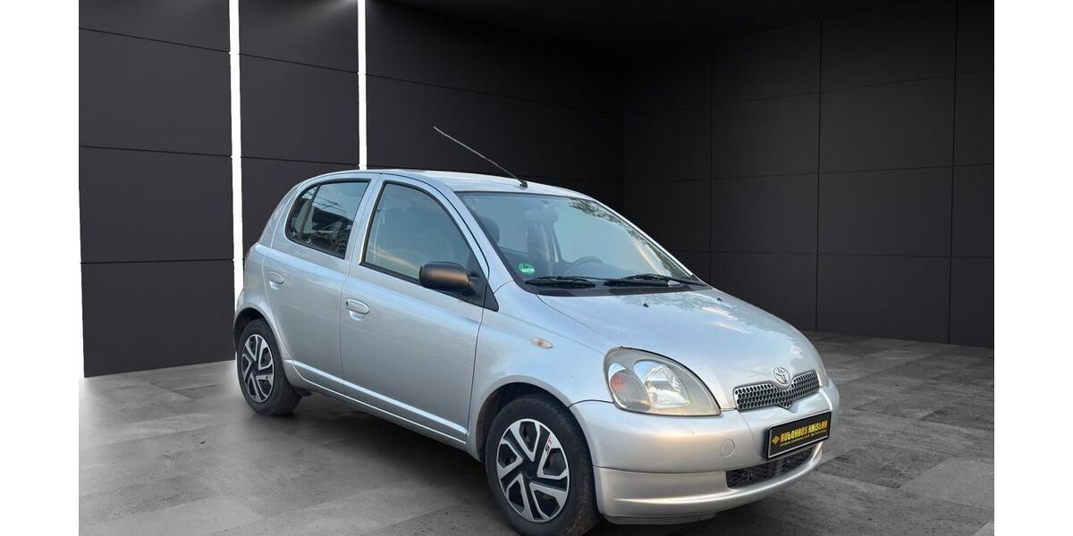 Toyota Yaris 154.827 km 1.998 &euro; Remscheid 42897
