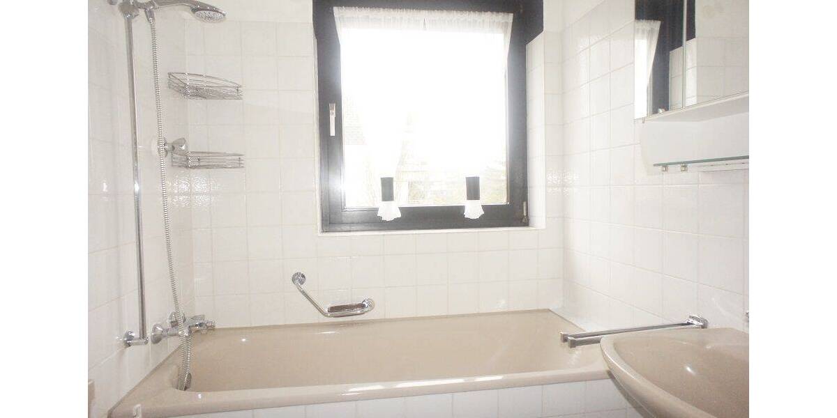 Etagenwohnung Monheim am Rhein Baumberg - 2 Zimmer, 61 m&sup2;, 720&euro; | Angebot:26379695