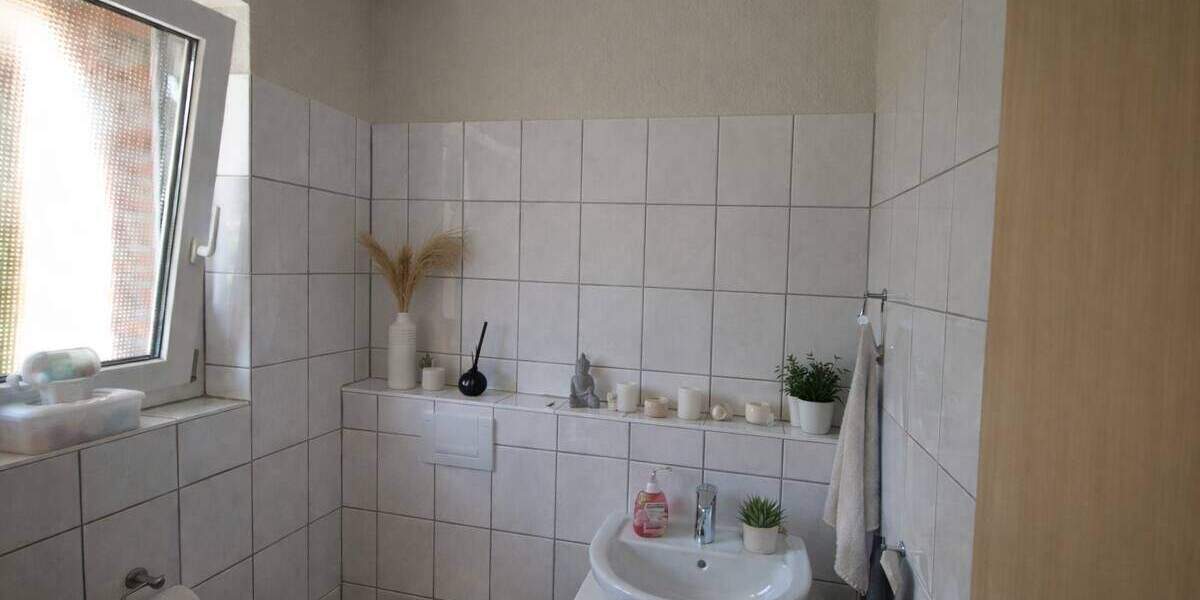 Doppelhaushälfte Solingen Solingen-Mitte - 5 Zimmer, 147 m&sup2;, 450.000&euro; | Angebot:24836304