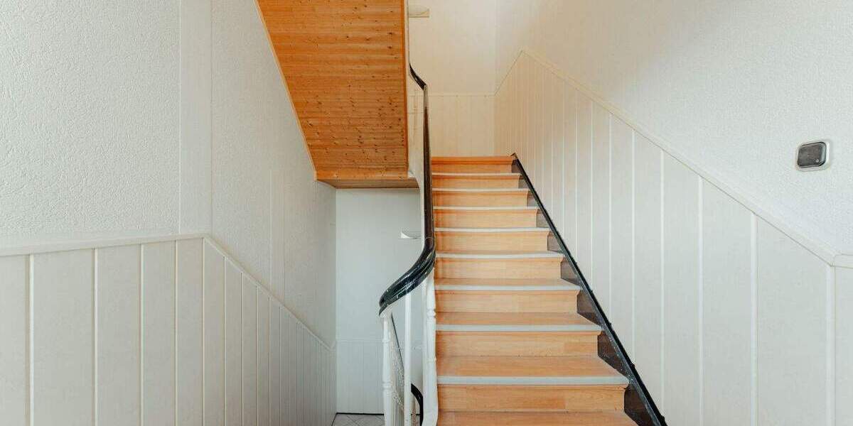 Mehrfamilienhaus, Wohnhaus Leverkusen Quettingen - 6 Zimmer, 345 m&sup2;, 569.000&euro; | Angebot:25777933