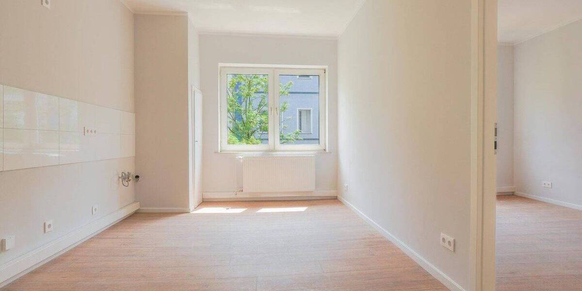 Etagenwohnung Düsseldorf Oberbilk - 2 Zimmer, 65 m&sup2;, 1.040&euro; | Angebot:26803012