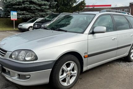 Toyota Avensis 188.258 km 2.900 &euro; Remscheid 42855