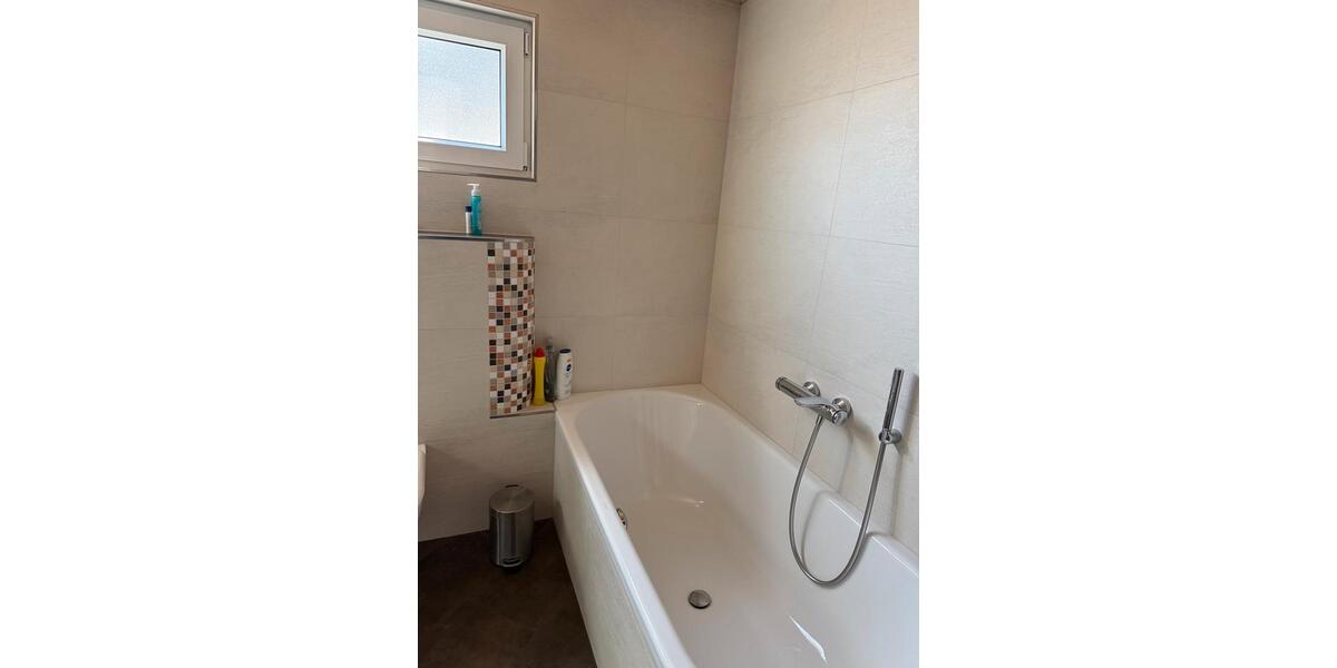 Doppelhaushälfte Monheim am Rhein - 5 Zimmer, 130 m&sup2;, 2.650&euro; | Angebot:26475241