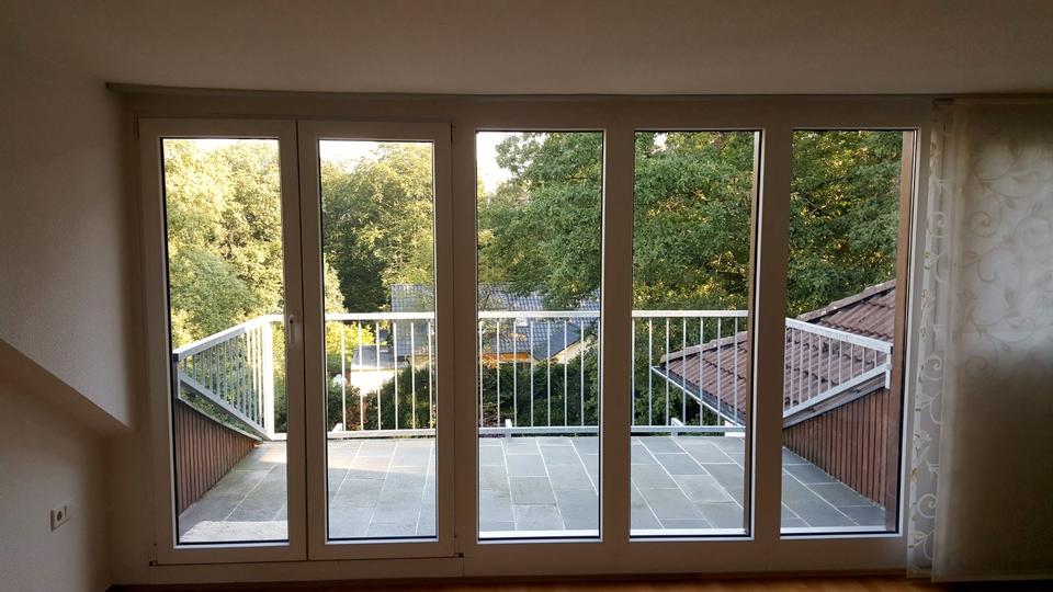 Dachgeschoßwohnung Wuppertal Lichtenplatz - 3.5 Zimmer, 110 m&sup2;, 1.125&euro; | Angebot:26395411
