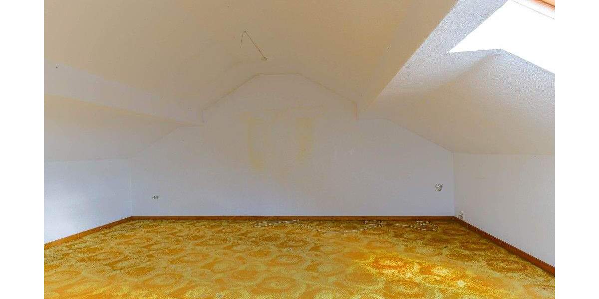 Reihenmittelhaus mit Garage * 4 Zimmer * Süd-Terrasse * Keller * Wannenbad 4 zimmer